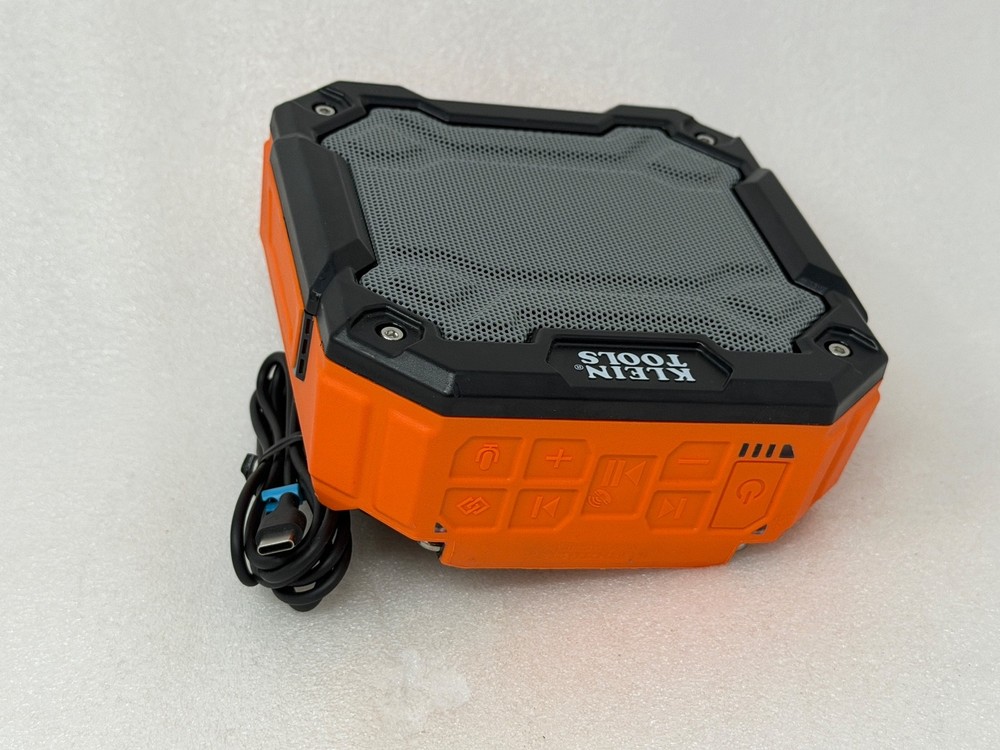 KLEIN TOOLS [AEPJS3] RUGGED PORTABLE WIRELESS BLUETOOTH JOBSITE SPEAKER