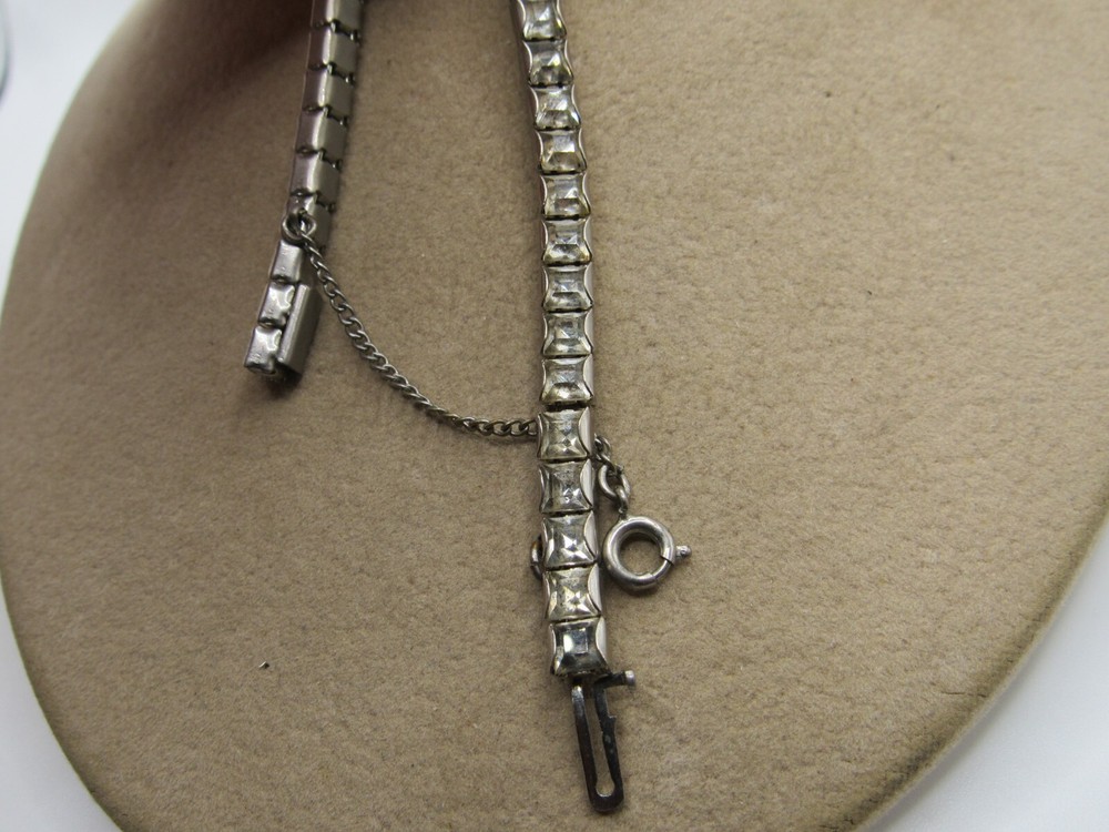 VINTAGE CLEAR Square RHINESTONE BRACELET SILVERTONE 7"