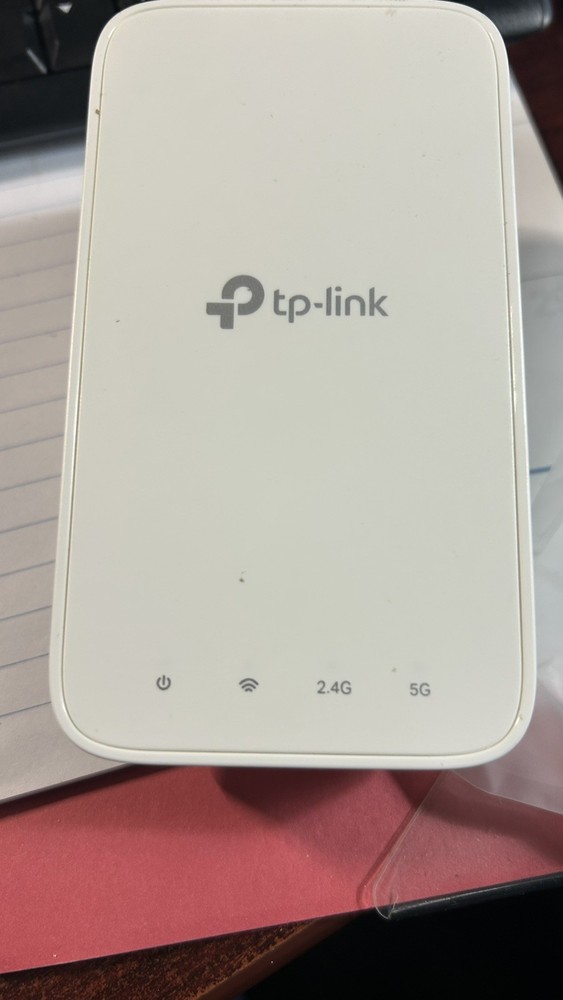 TP-Link RE300 Mesh Wi-Fi Range Extender
