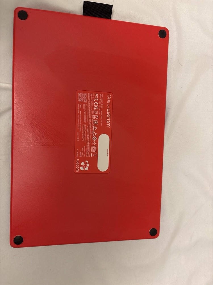 One by Wacom CTL-672 Graphic Drawing Tablet Only