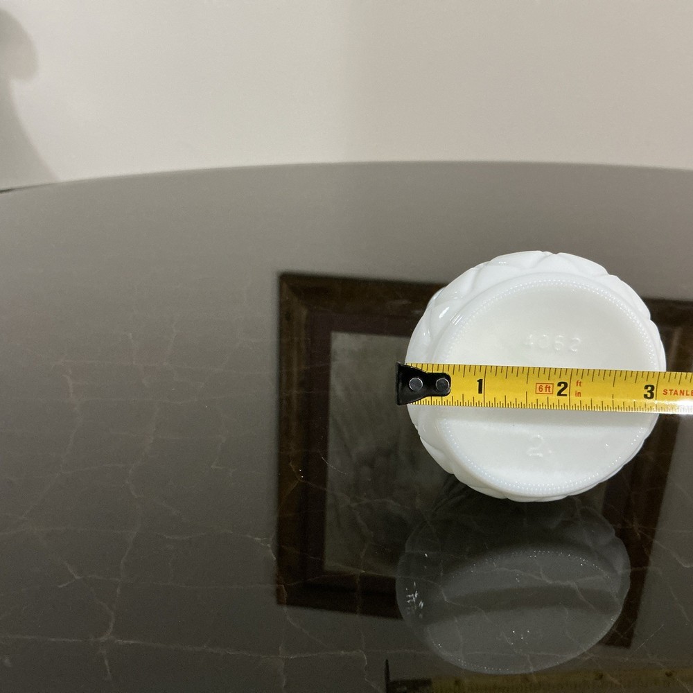 Vintage Diamond Quilted Pattern 6 Inch