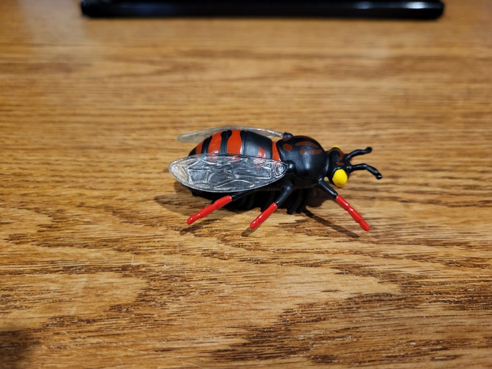 HEXBUG Real Bugs, Fake Insect Toy Figures | Vibration Powered and Working