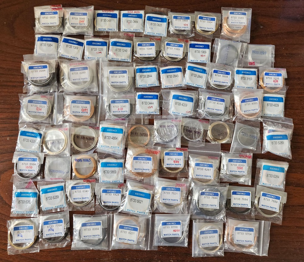NOS ORIGINAL SEIKO BEZEL 8733 ASSORTED MODEL Drop down choose.