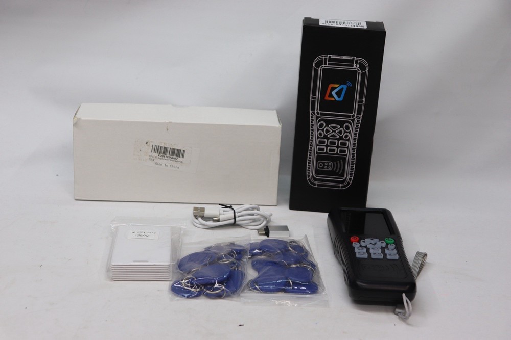 iCopy-X100 Smart Card Replicator Reader Writer Programmer New Open Box