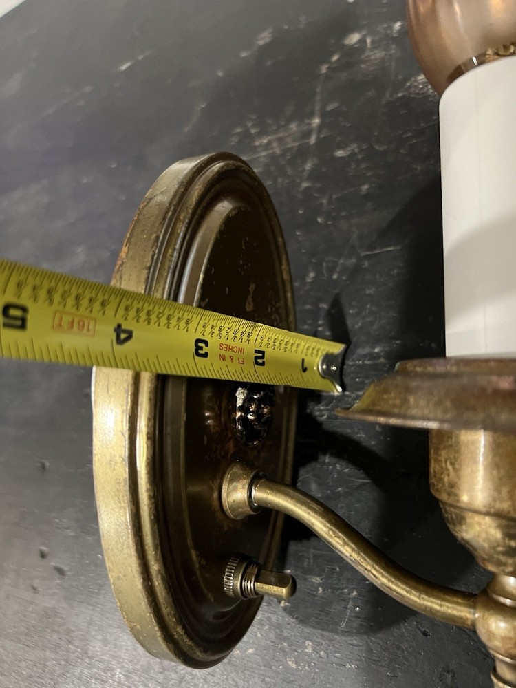 Single Antique Brass Wall Sconce Nice Rewired Great 77B