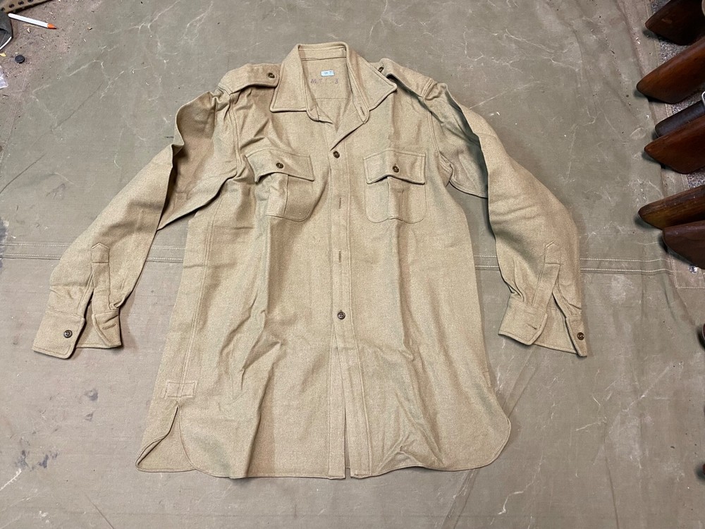 ORIGINAL WWII US ARMY OFFICER WOOL COMBAT FIELD SHIRT- MEDIUM 40R