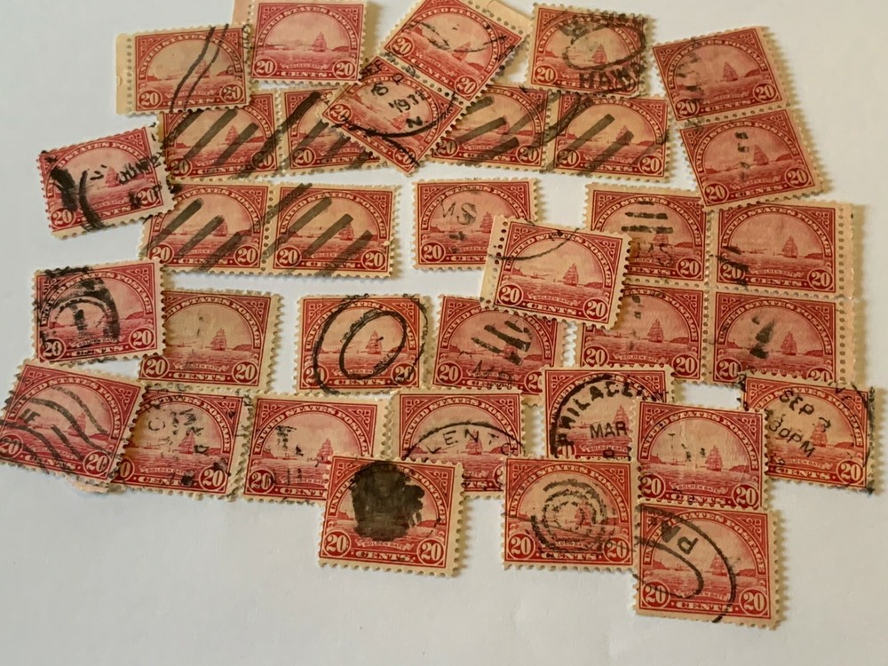 1930's #698, UNH VF Random Pick one stamp only