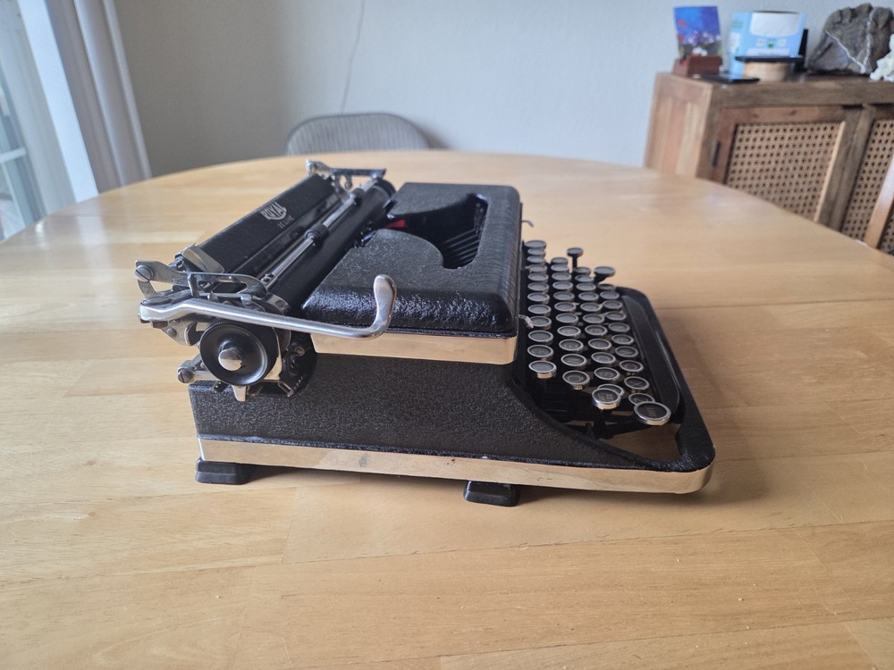 Royal Quiet De Lux Model A Portable Typewriter Refurbished Working