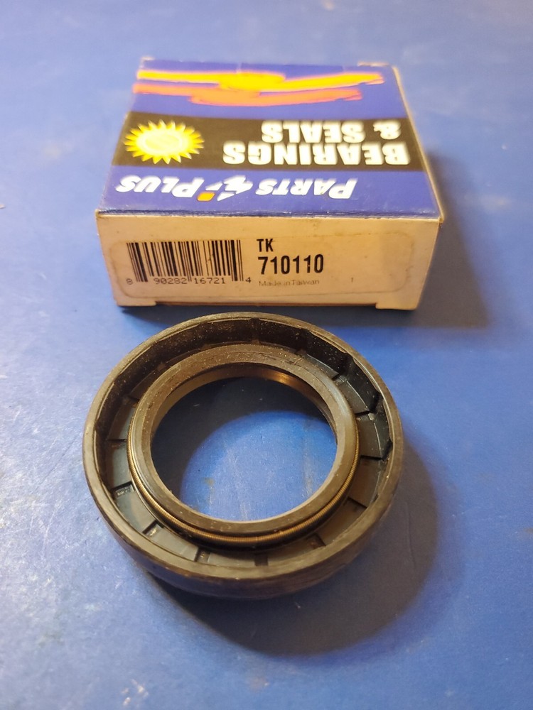 Automatic Transmission Output Shaft Seal 710110