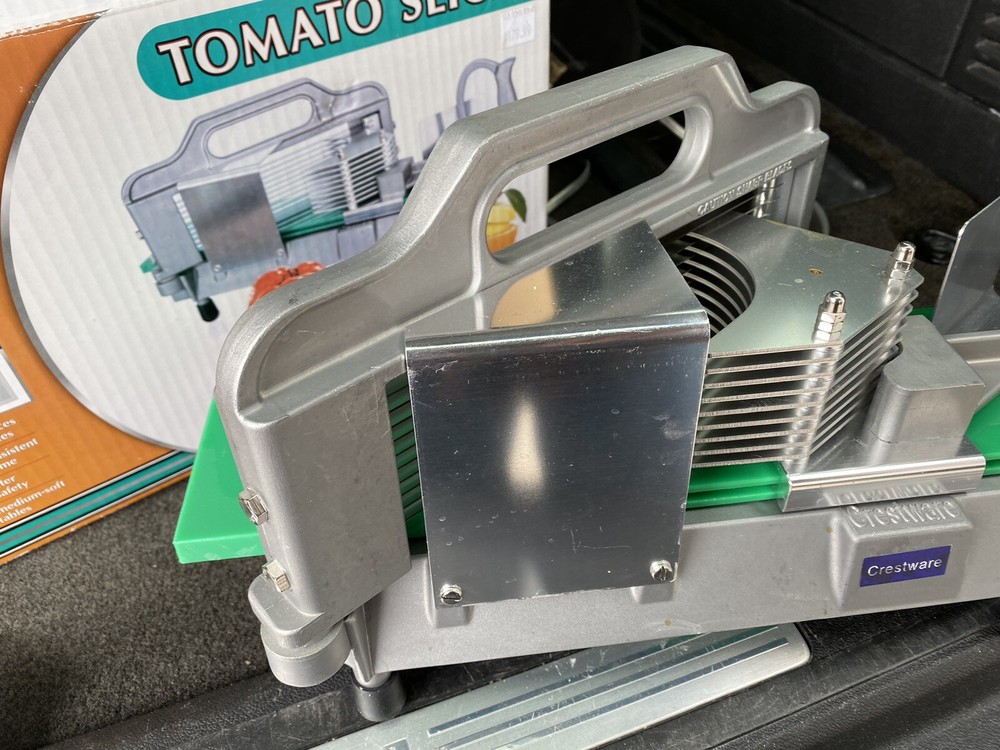 Crestware SLT1 1/4" Tomato Slicer GREAT CONDITION