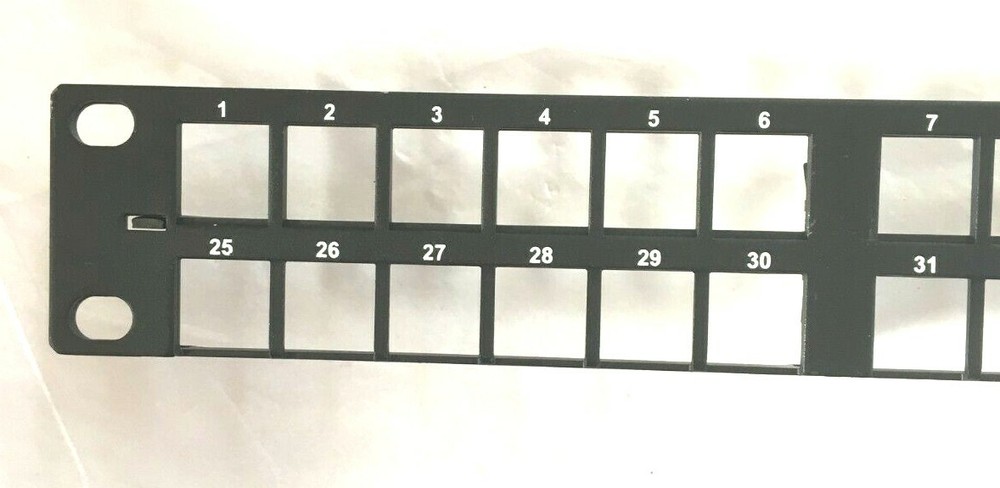 Panduit 1RU High-Density Universal Patch Bay Panel E2X1F-S48 1C48V0 New