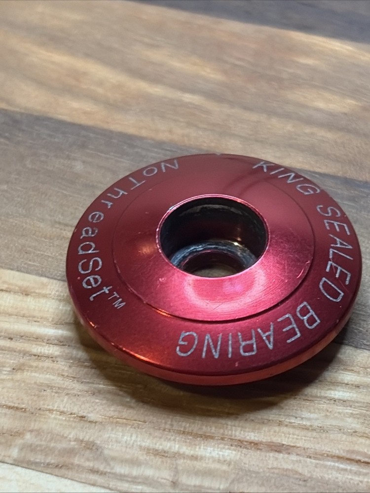Chris King NoThreadSet Threadless Headset Top Cap 1" Vintage Red Stem