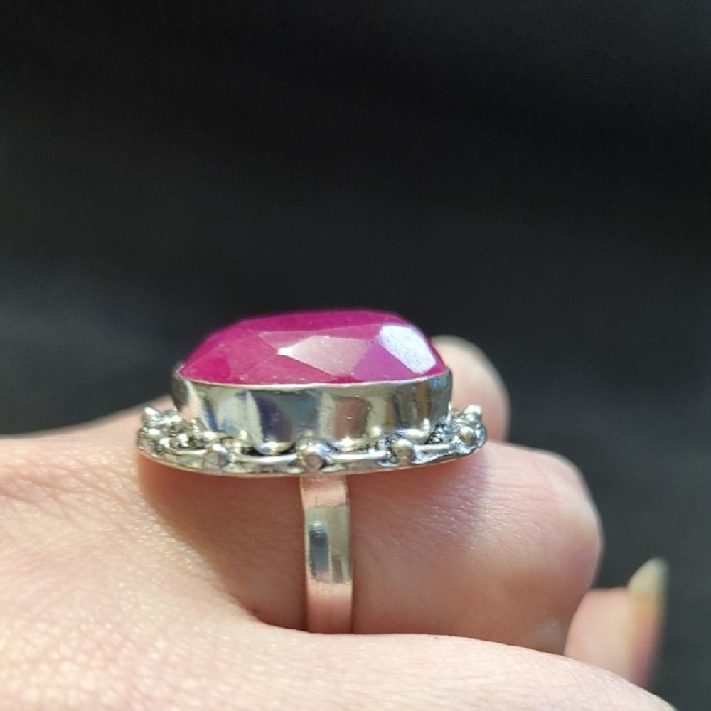 Silver Plated Faceted Pink Agate Gemstone Oval Statement Ring - Size 9.5