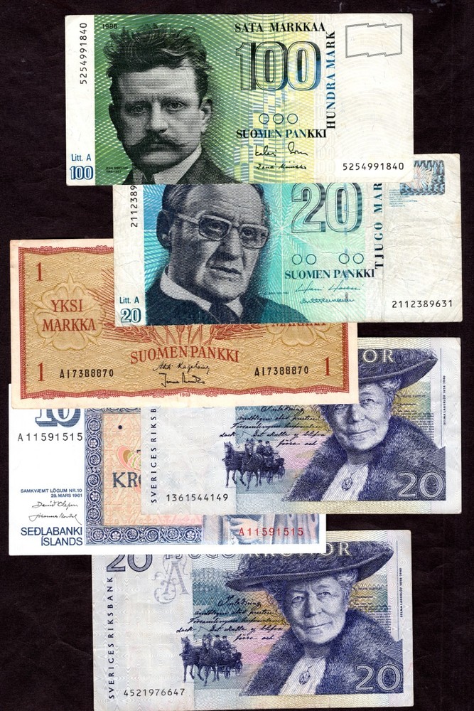 Scandinavia. 12 banknotes.   DY23745.