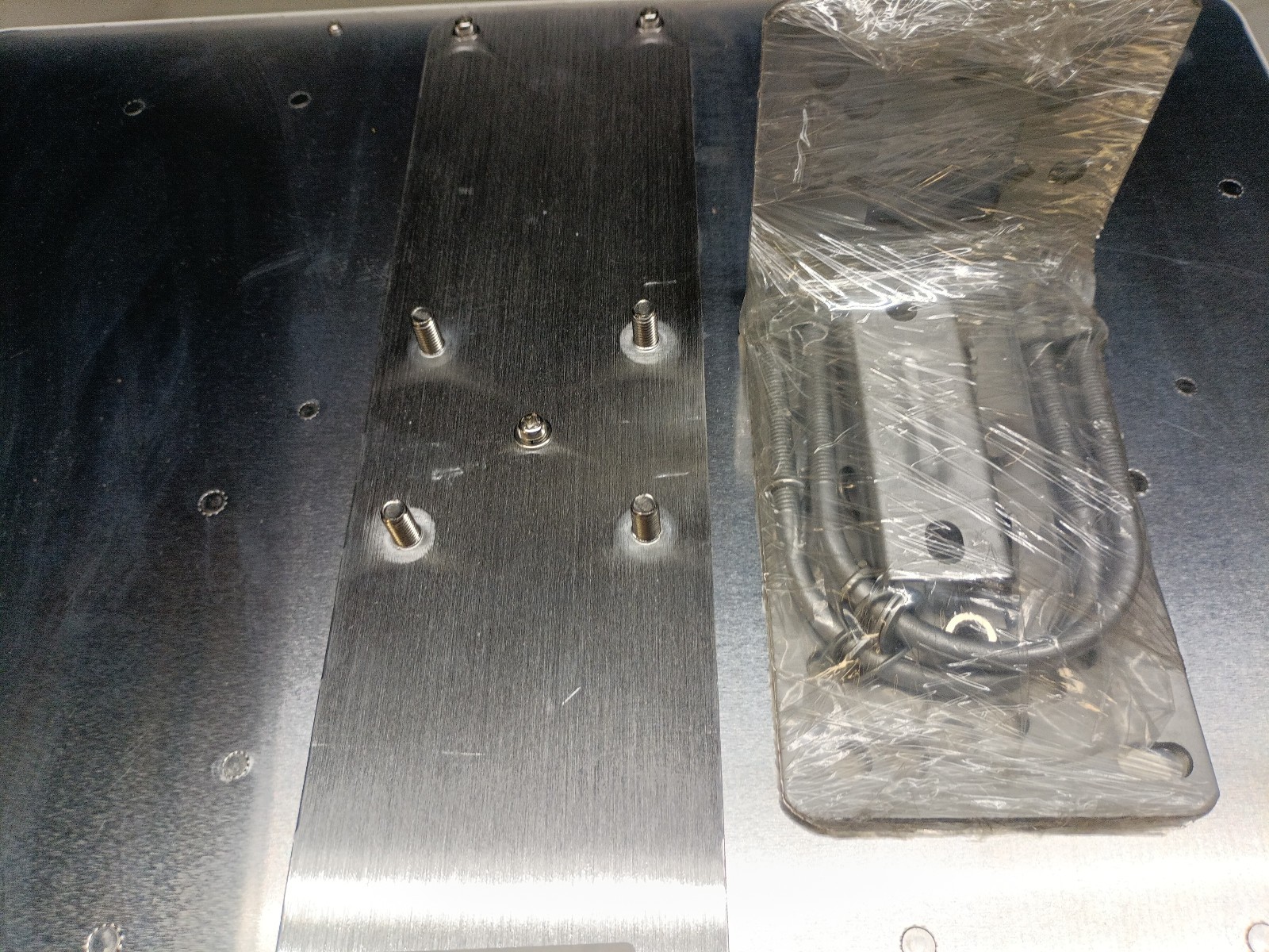 5G 4 x 4 MIMO Directional Panel Antenna 4 Port Wide band GSM 2G 3G SDMA 4G LTE