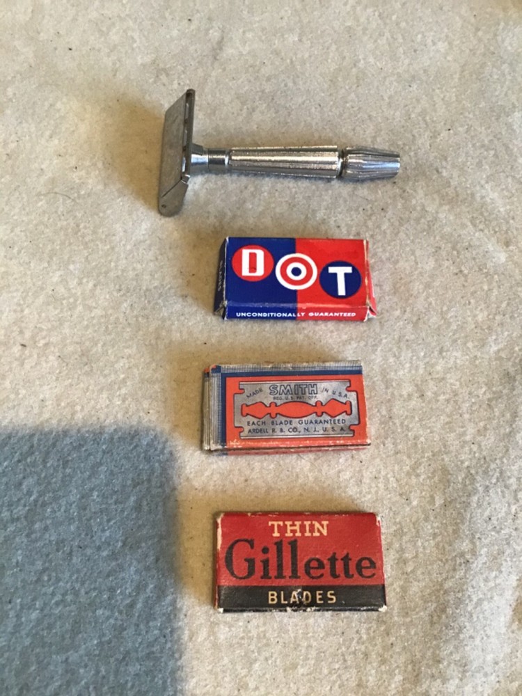 US Footlocker Razor & Blades Lot  #1