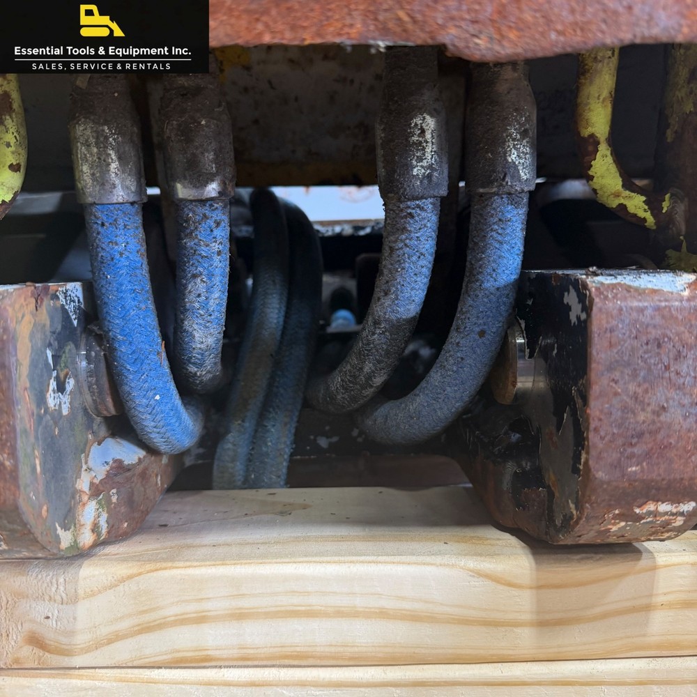 Cascade Rotating Paper Roll Forklift Clamp Class IV 4