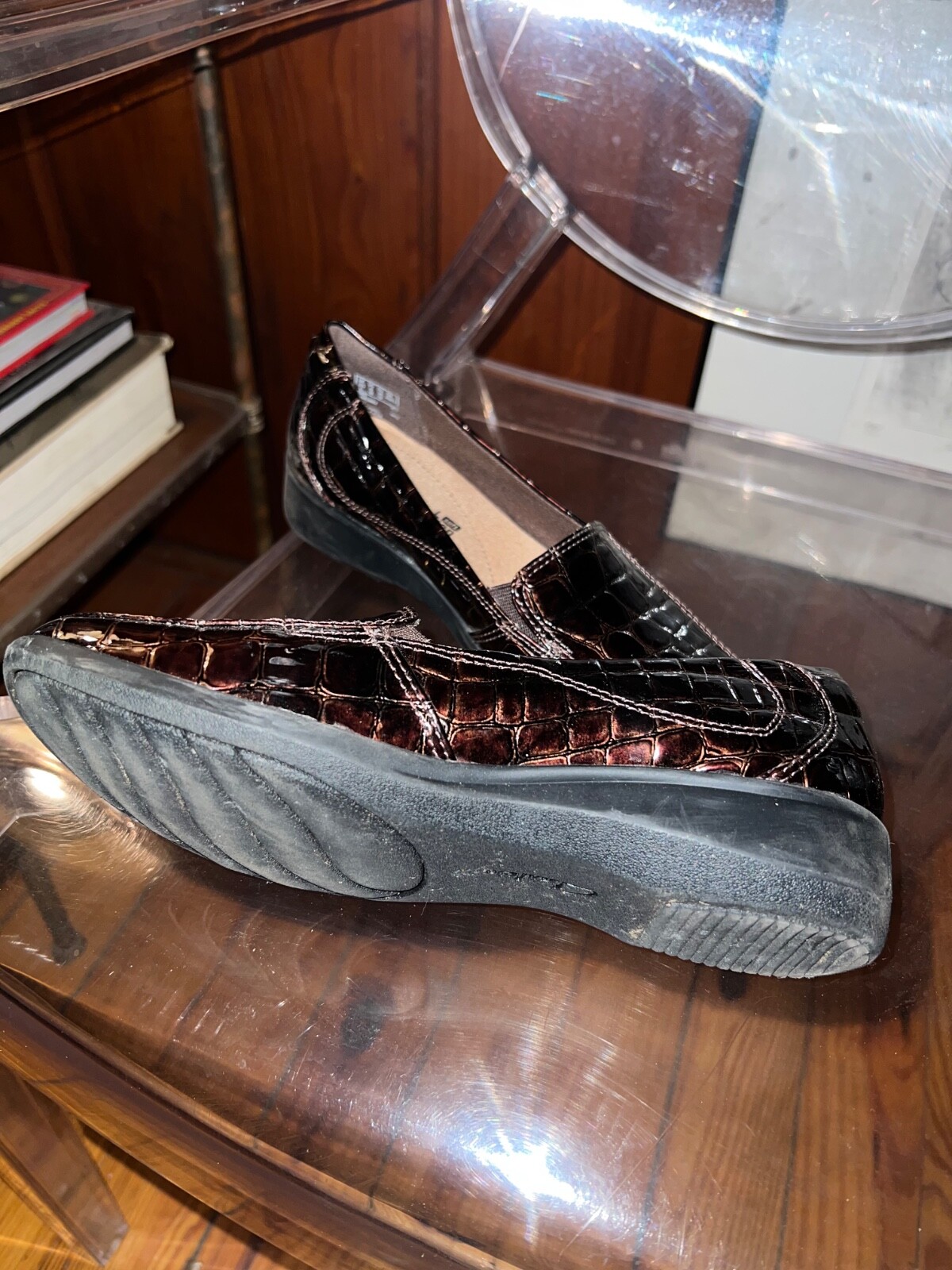 Clarks Women's Gael Angora loafer Size 6W Croc Patent Low Wedge Shoe