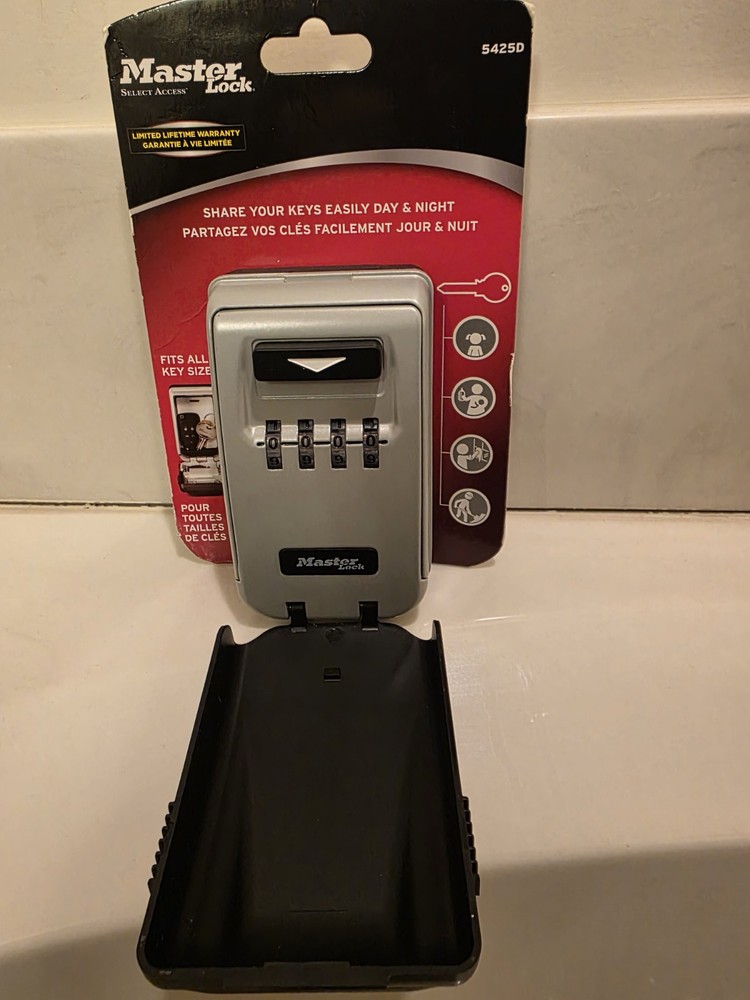 Master Lock 5425D Light Up Wall Mount Dial button Lock Box New