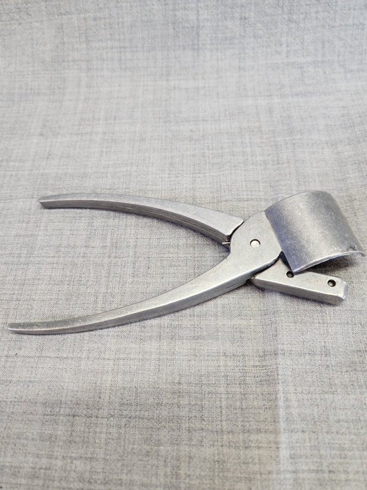 'The Texan' Vintage Nut Sheller, Texas Pecan cracker