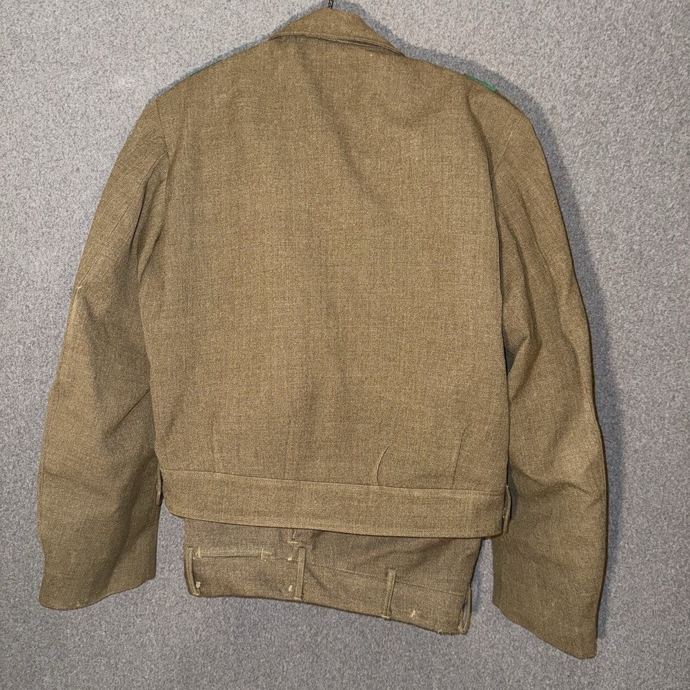 WW11 39th Infantry Regiment Uniform Jacket Pants Collar Devices Unit Crests Spec