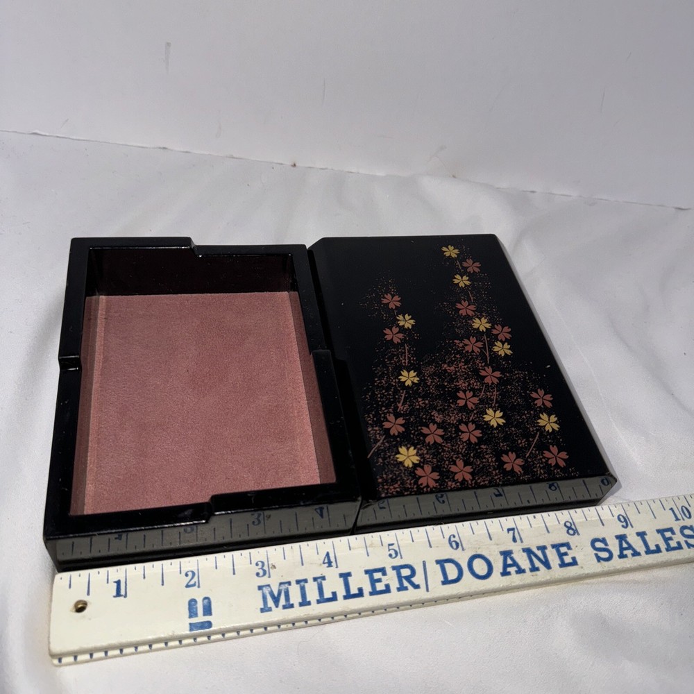 VINTAGE LACQUER WARE TRINKET BOX FLOWERS PINK LEATHER LINED