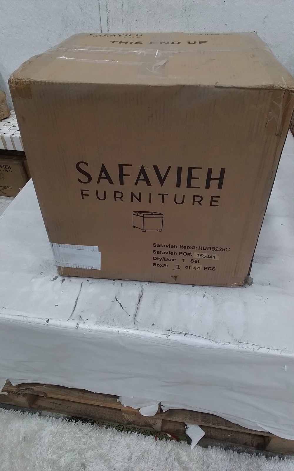 Safavieh MADISON SQ OTTOMAN, Reduced Price 2172782540 HUD8228C