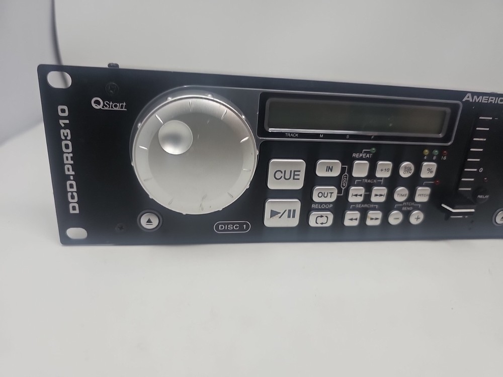 American Audio dcd-pro310 Professional Dj Controller & Dual Cd Player W/ Cords