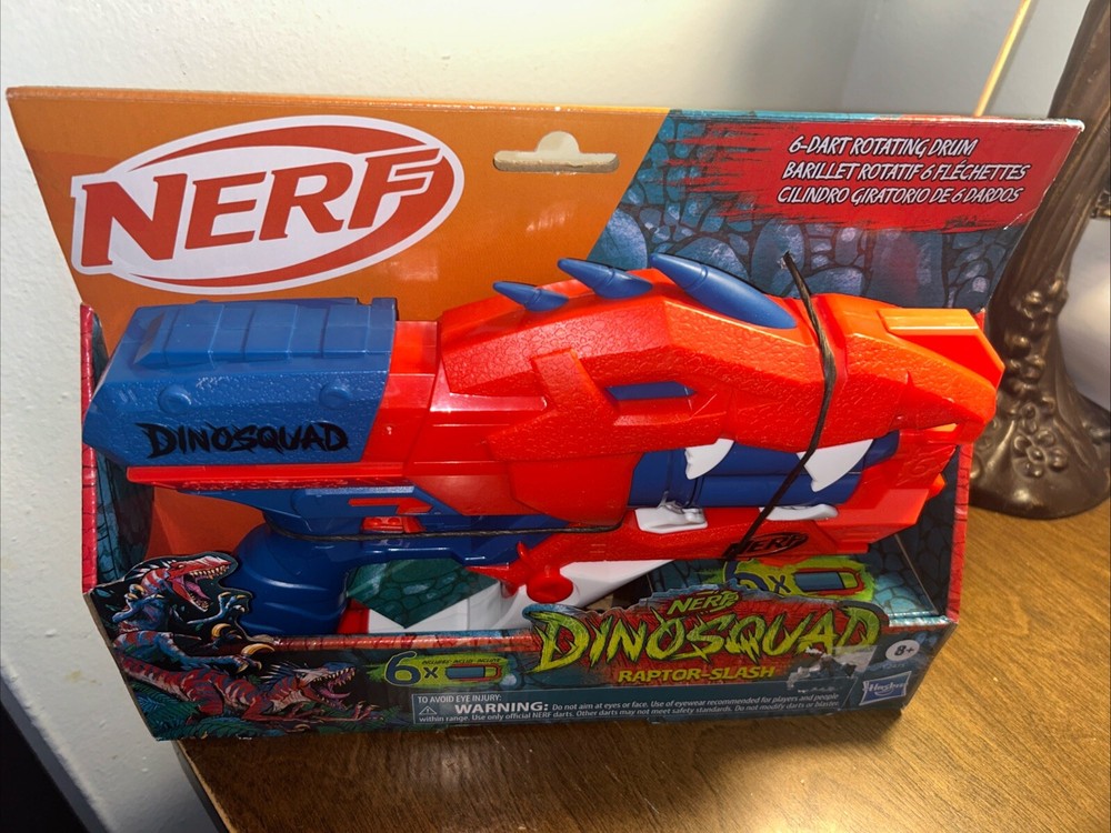 NERF DINOSQUAD RAPTOR-SLASH BLASTER. NEW