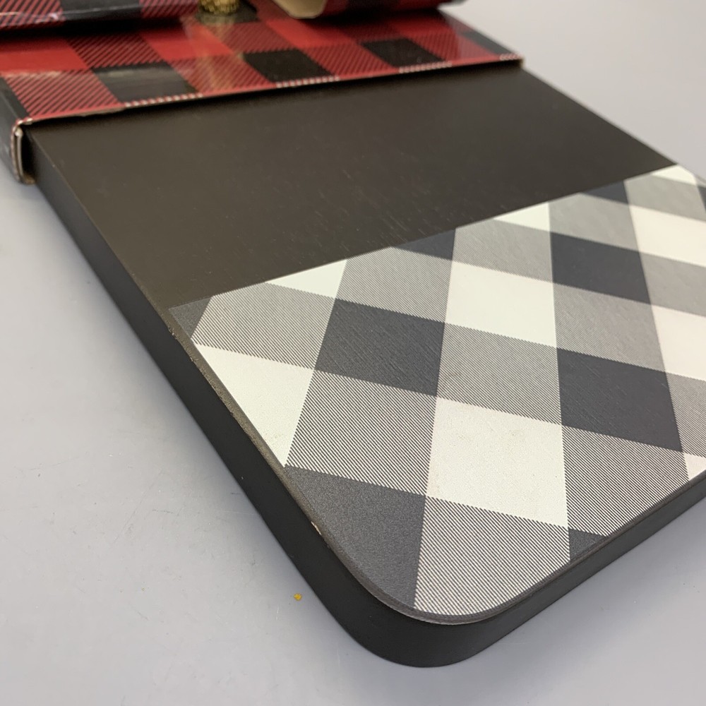 Thirstystone Deer Head Board Buffalo Plaid Foot Pattern Cheese Board w/ Spreader