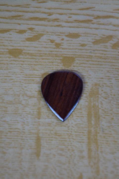 US Blues Jazz Guitar Pick Sonokeling - Single Pick