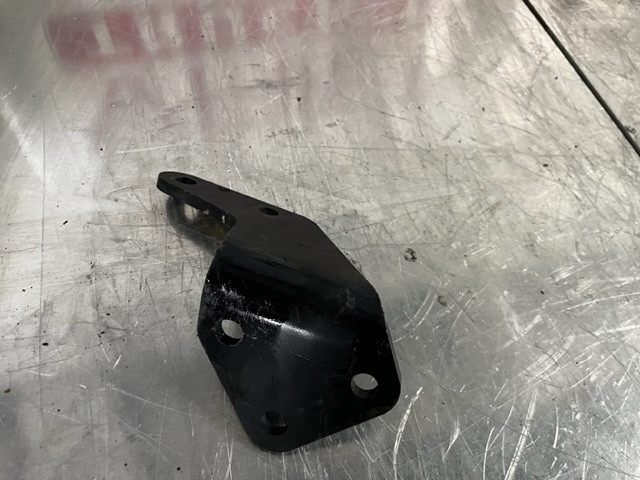 KENWORTH BRACKET-ENGINE SPRT FRONT STL LH A11-6077