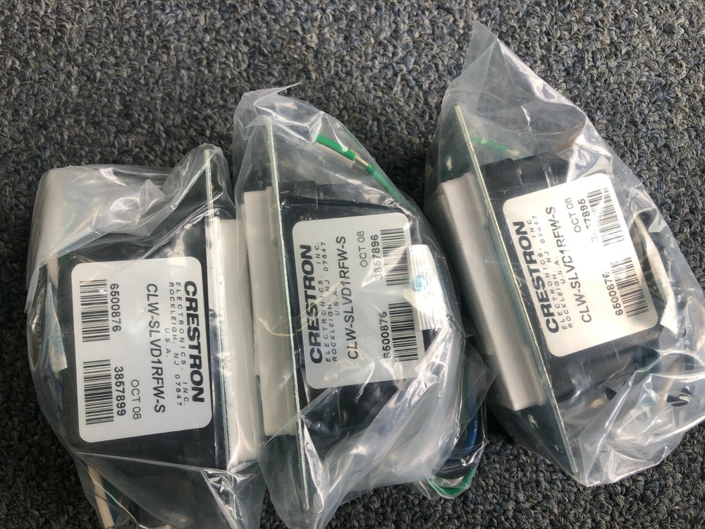 Crestron CLW-SLVD1RFW-S Blank New open box