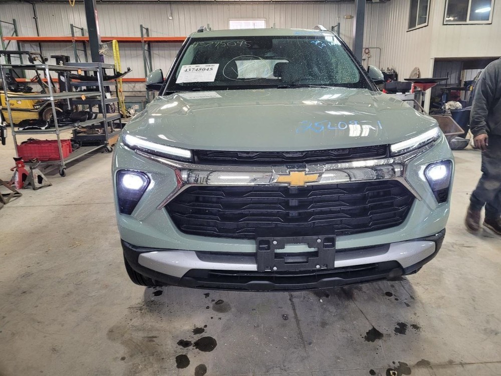 Air Shutter Upper LT Fits 22-25 TRAILBLAZER 2079127
