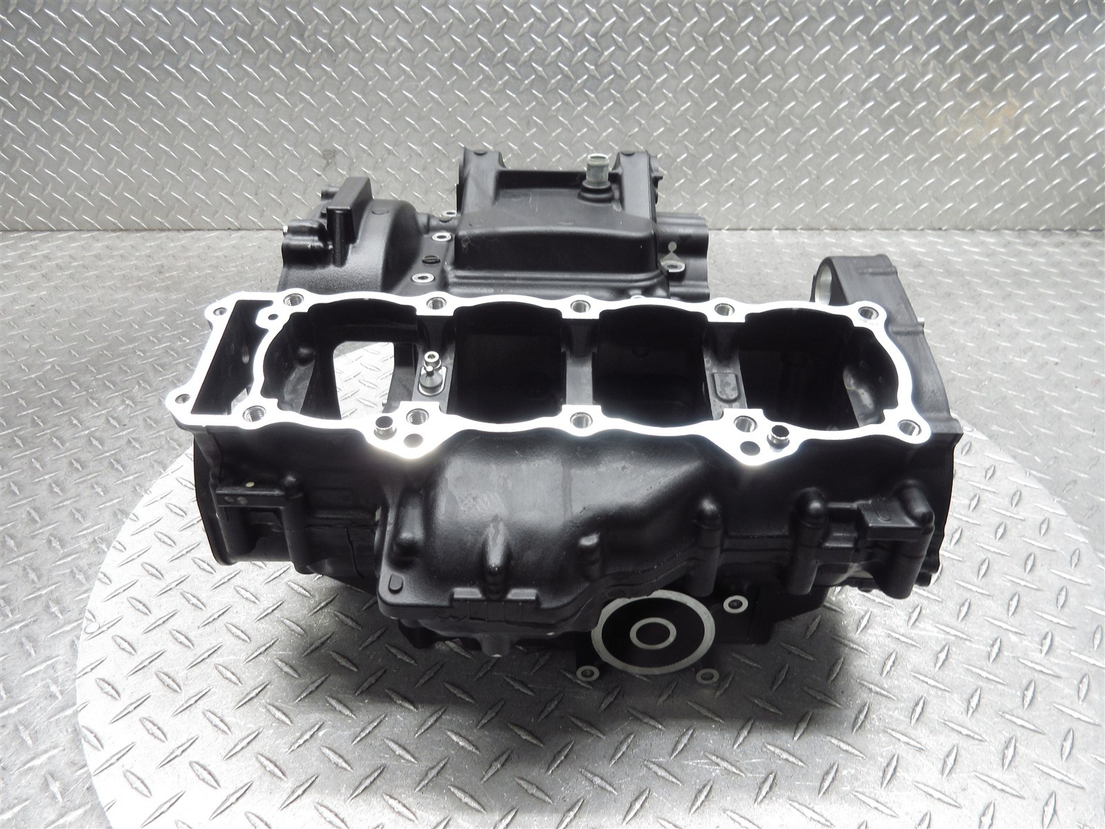 2023 20-23 Kawasaki ZR900 Z900 Crankcase Crank Case Engine Motor Block OEM