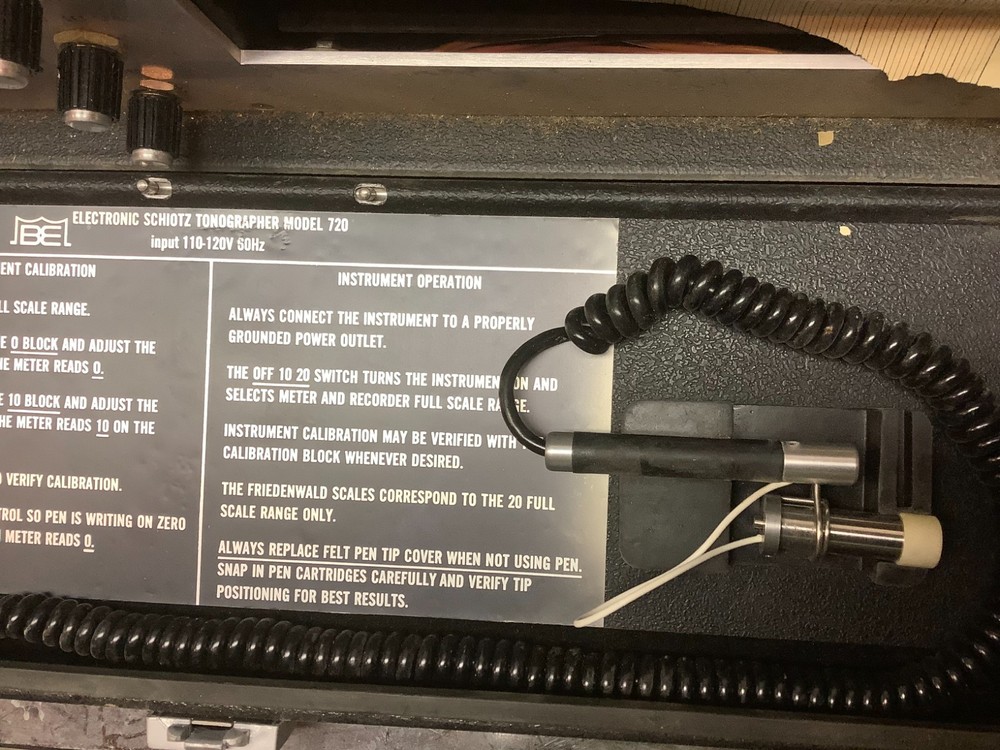 BE Electronic Schiotz Tonographer Model 720