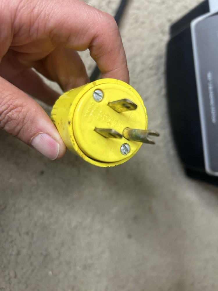 Vitamix VM0115A Commercial Blender, Base Only. Read