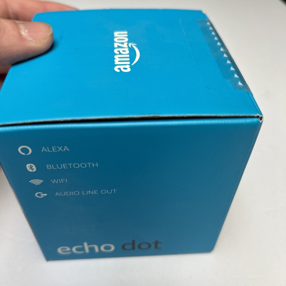New in Sealed Box- Amazon Echo Dot (3rd Generation) Smart Speaker - Plum