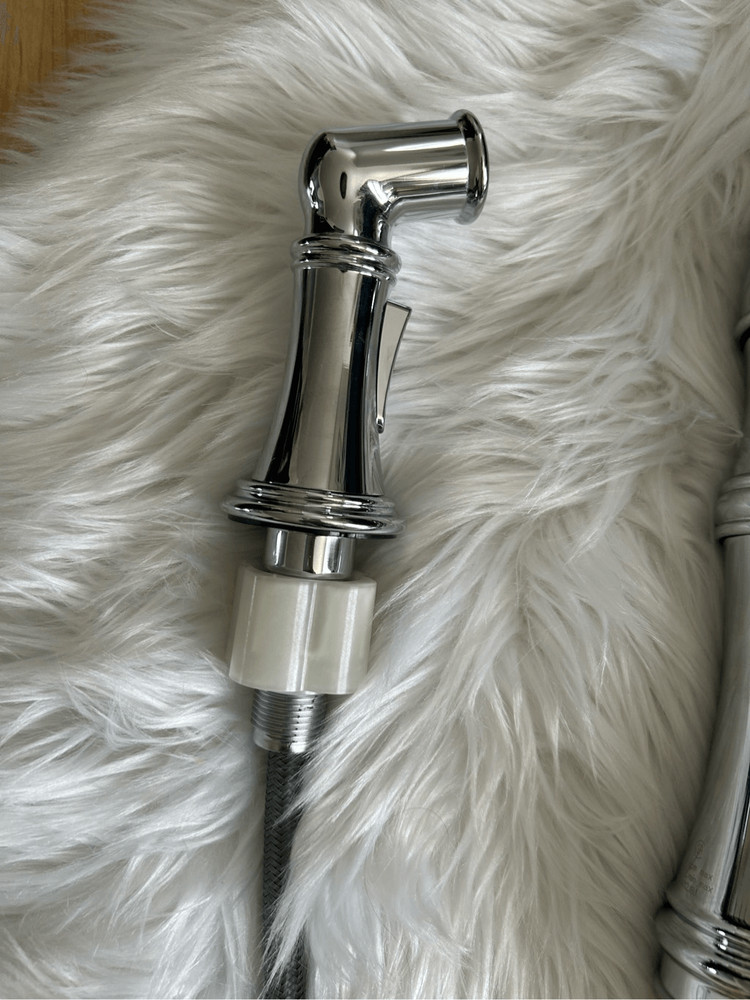 Moen faucet with spray nozzle chrome used
