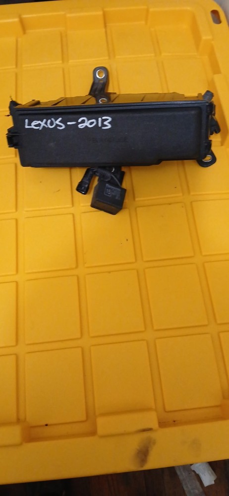 2013 Lexus IS250 Fuse Box