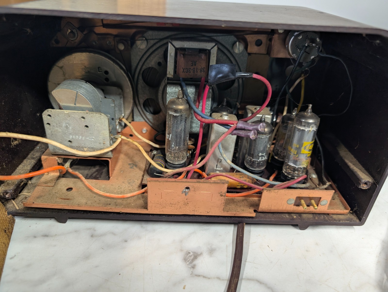 Vintage 1950's Admital MCM AM Radio Table Top 5G32N Model #