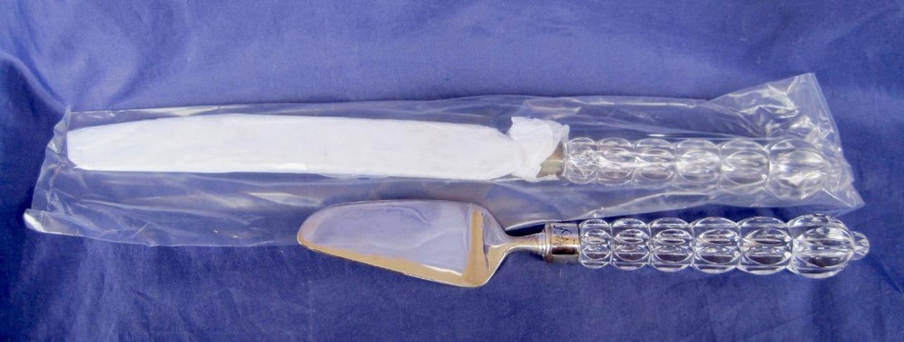 Mikasa Rousseau 2 pc Cake Knife Cheese Server Austria Clear Handle  Silver Plate