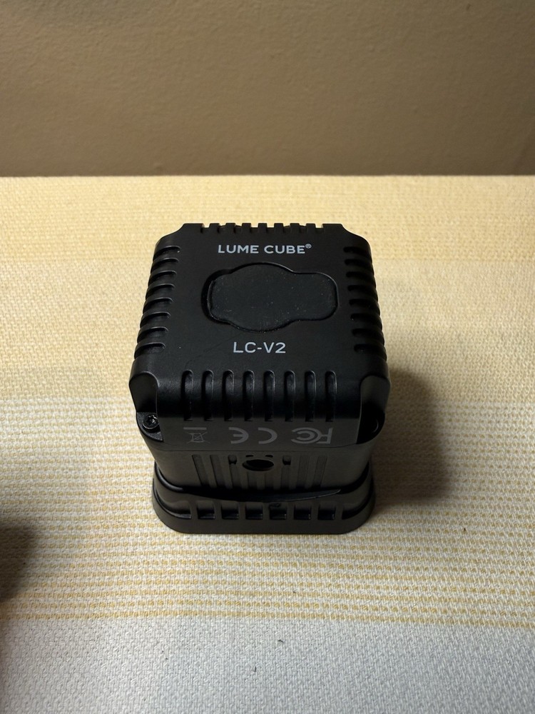 Lume Cube LC-V2