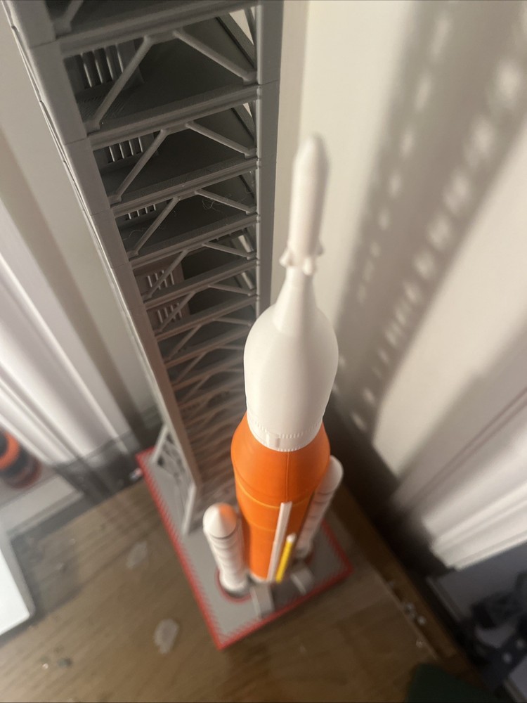 Custom Artemis 2 SLS 1:200 Scale Model Rocket