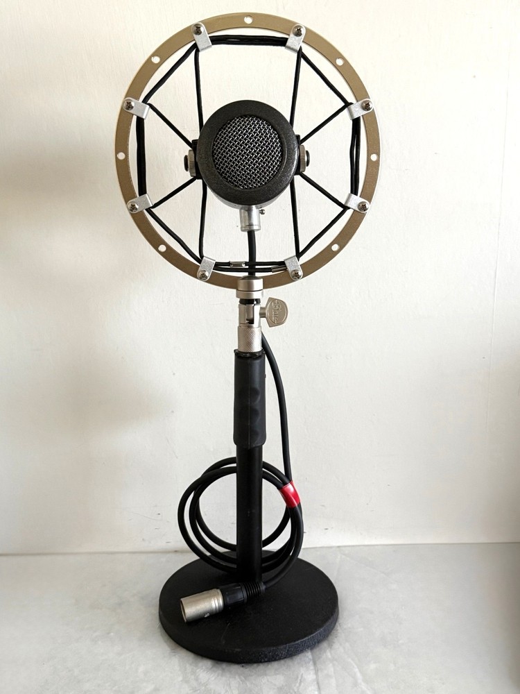 Vintage 1950's Turner U9S Ring-Mounted Dynamic Microphone-working great!