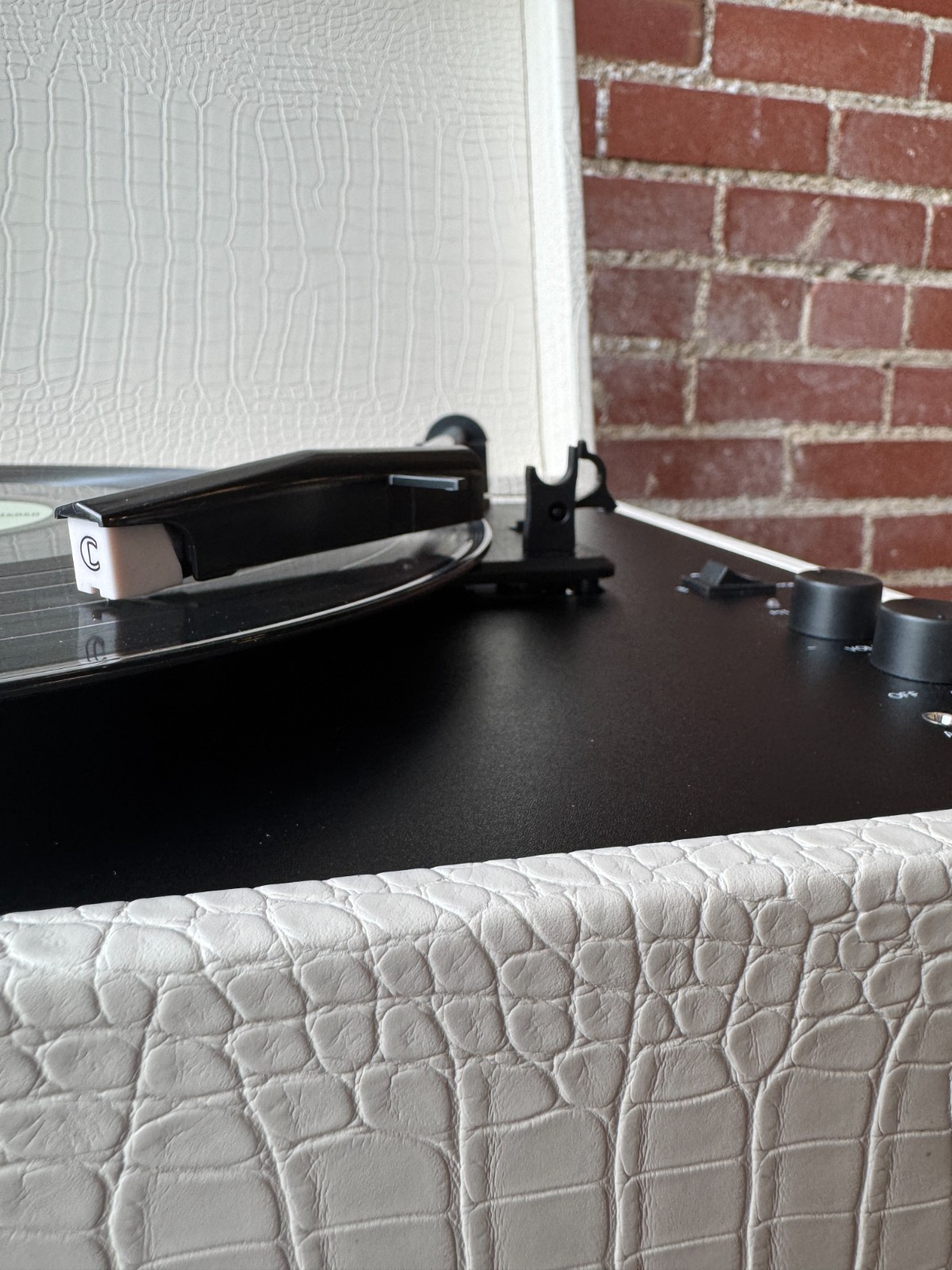 Open Box- Mercury Turntable with Bluetooth In/Out - Cream Croc