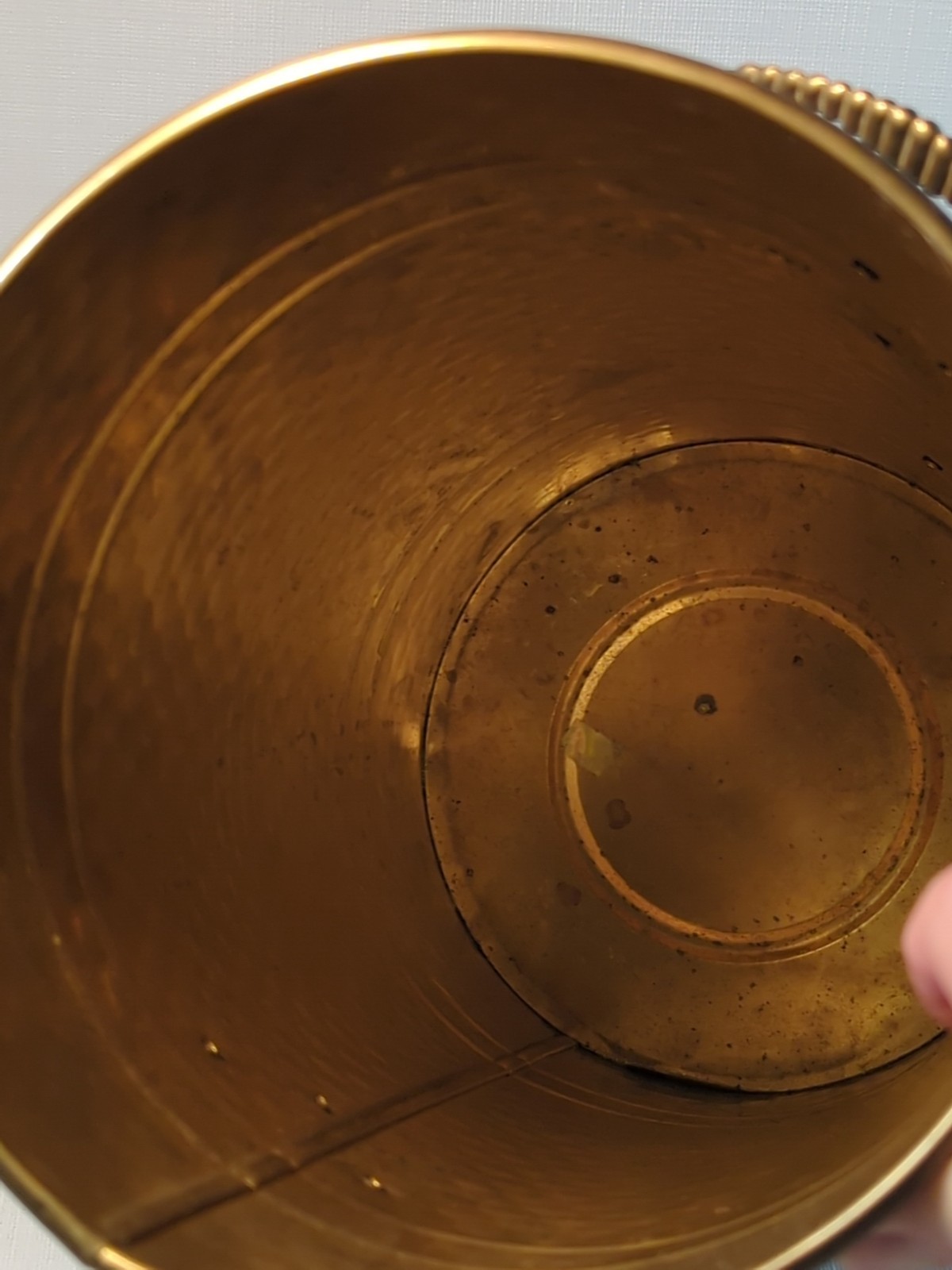 Hammered Brass Copper Umbrella Stand Lion Head Handles Feet Regency Vtg 15x7"