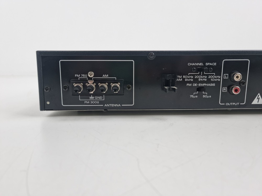 Kenwod KT-52B - Stereo Synthersizer Tuner -Mint condition