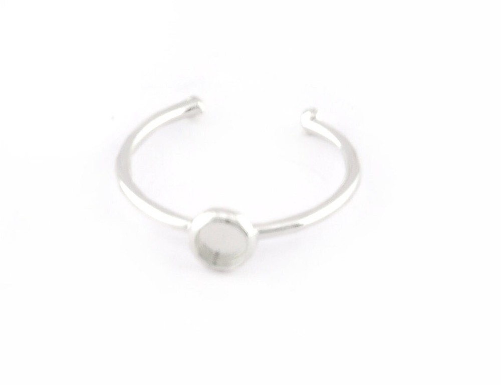 Round Ring Blank, Adjustable Ring Shiny Silver Plated brass (4mm Blank) 5199