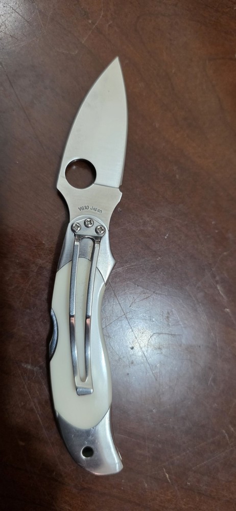 Spyderco Evrina Scales Kopa Knife